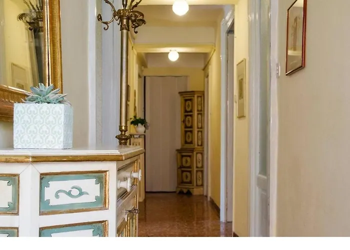 Wisteria House Apartamento Brunate